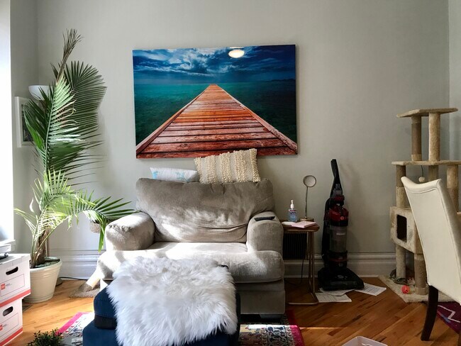 Foto del edificio - 1417 N Wood St