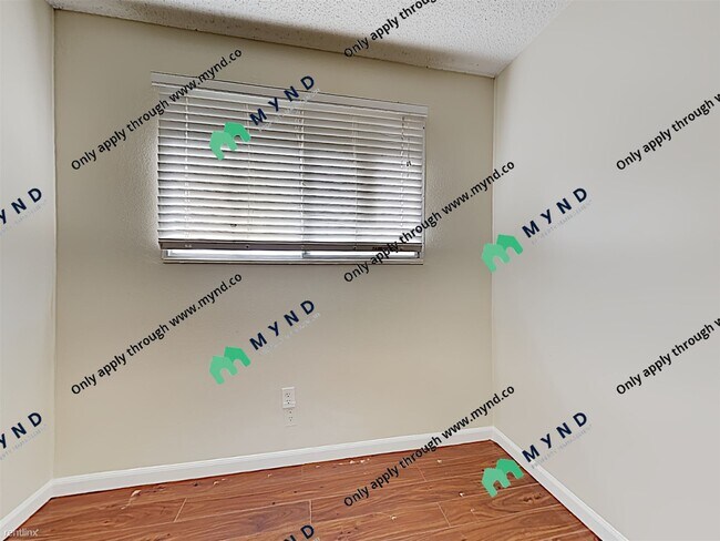Building Photo - 3 br, 1.5 bath House - 343 Smithridge Park