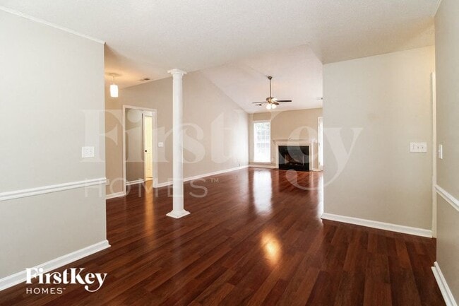 Building Photo - 12 Montford Ct