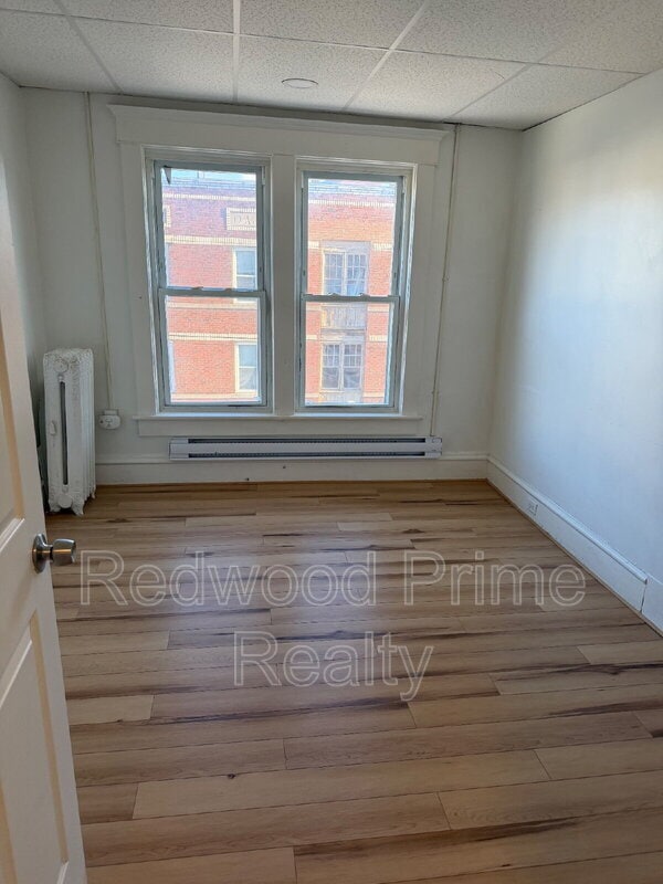 Building Photo - 2901 Maple Ave