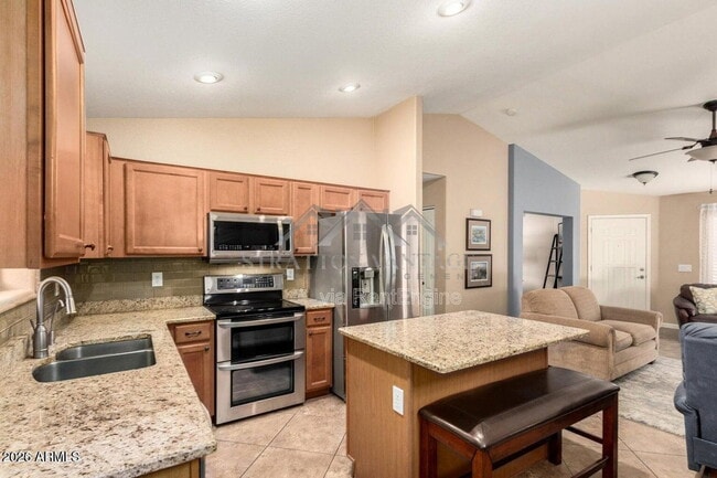 Foto del edificio - 41793 W Sunland Dr