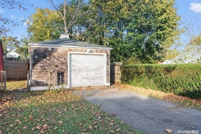 Building Photo - 100 Terry Ct