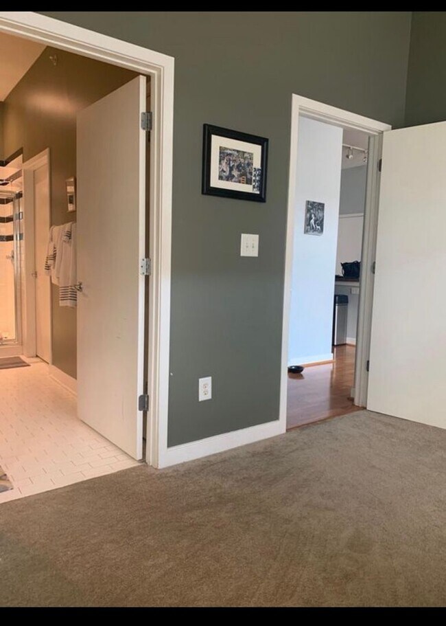 Foto del edificio - 2125 Southend Dr