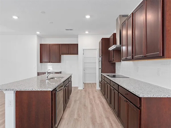 Photo - 772 N Central Ave Apartment