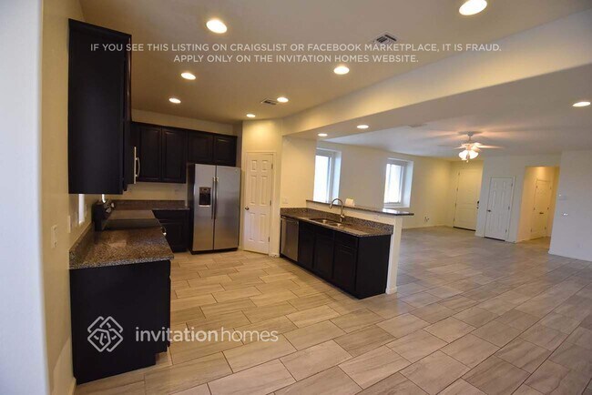 Foto del edificio - 2079 N Heritage St