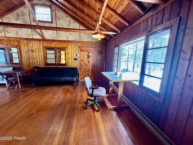 Foto del edificio - 12 Third Rd