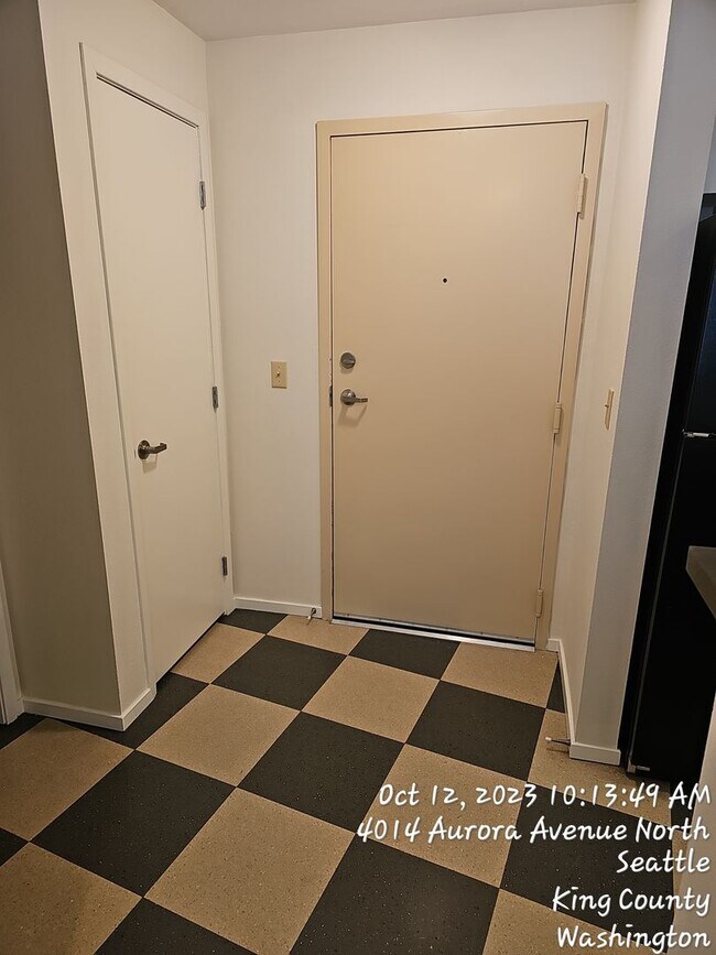 Foto del edificio - Cobrizo Condominium - $1695.00 1 bedroom, ...