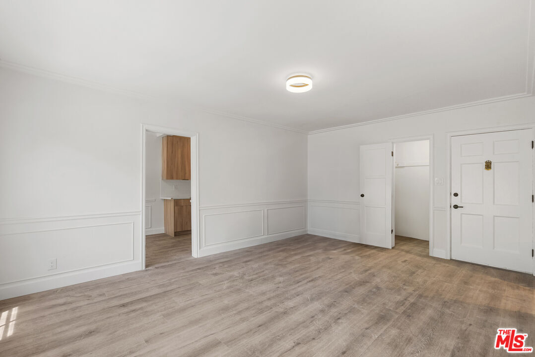 Foto principal - 308 S Reeves Dr