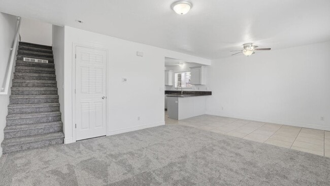 Building Photo - 1176 E 660 N