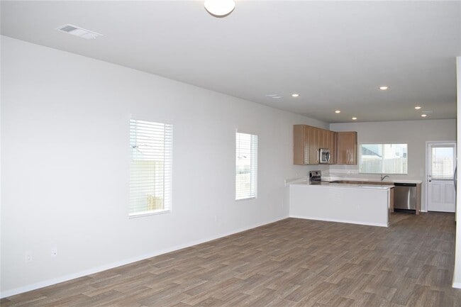 Building Photo - 2705 Towy Rd