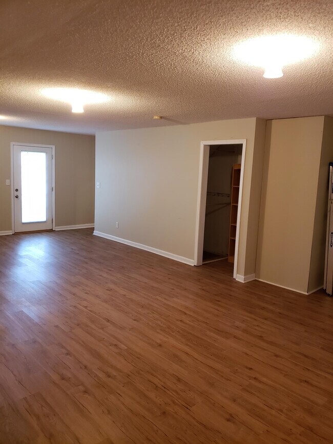 Foto del edificio - 103 Timber Ridge Dr