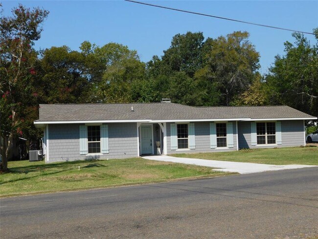 Building Photo - 553 Indian Hill Blvd