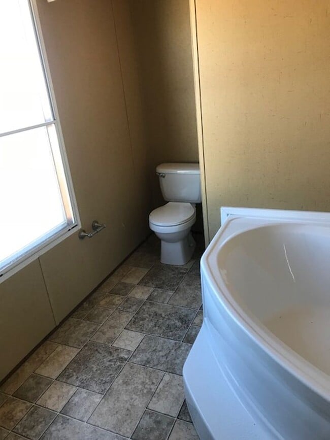 Building Photo - 1204 N Avenue K