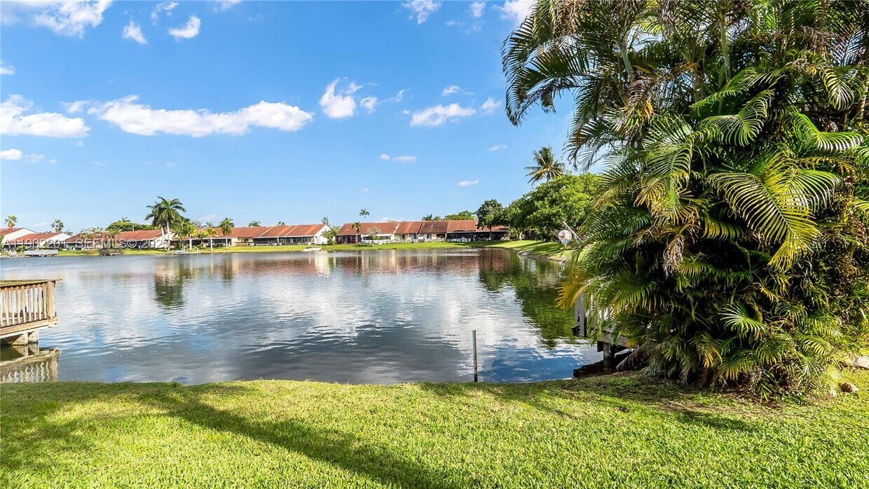 Foto principal - 5596 SW 28th Terrace