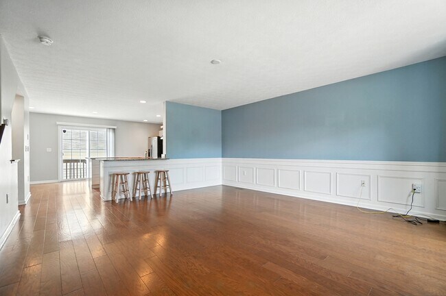 Sala de estar y cocina - 6169 Needletail Rd