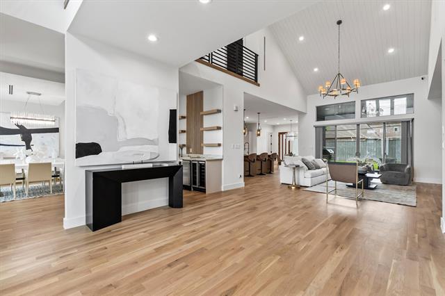 Foto del edificio - 6411 Royal Ln