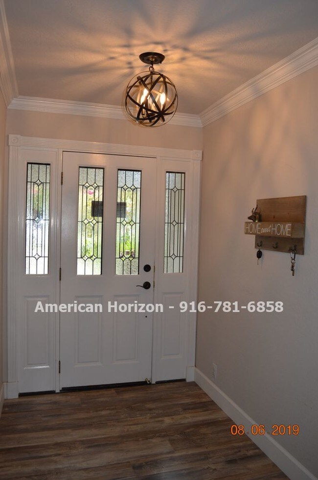 Building Photo - 2104 Van Ness Dr