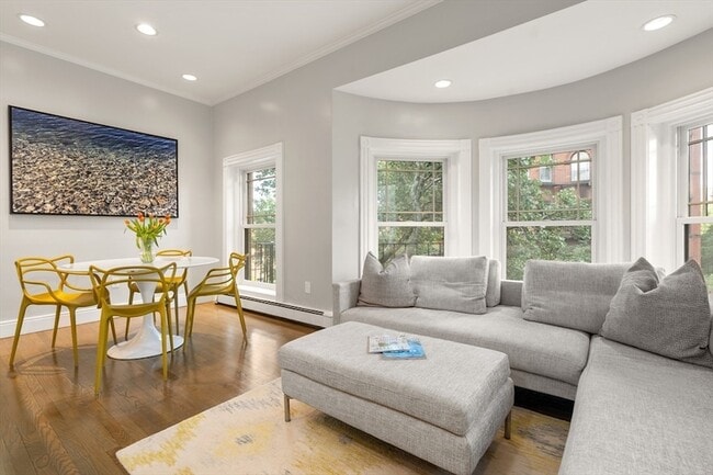 Photo - 203 St Botolph St Apartment