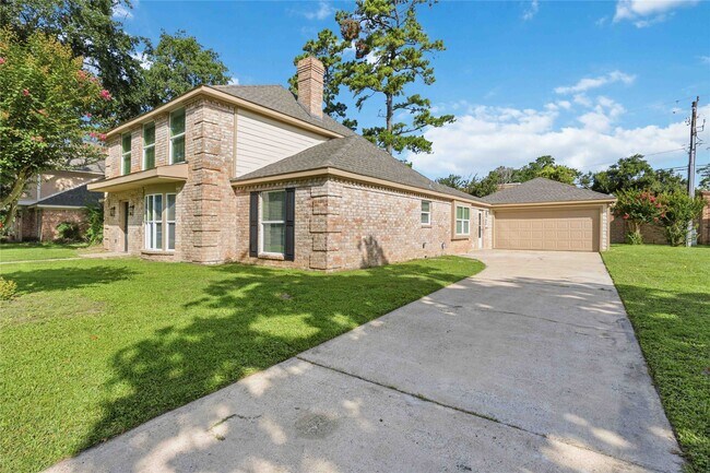 Foto del edificio - 5702 Old Lodge Dr