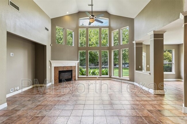 Foto del edificio - 201 Stanford Ct