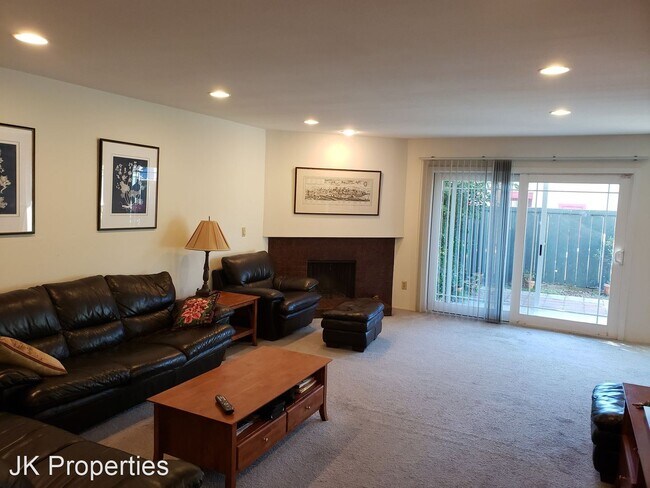 Foto del edificio - 2 br, 2.5 bath House - 6994 Caminito Curva