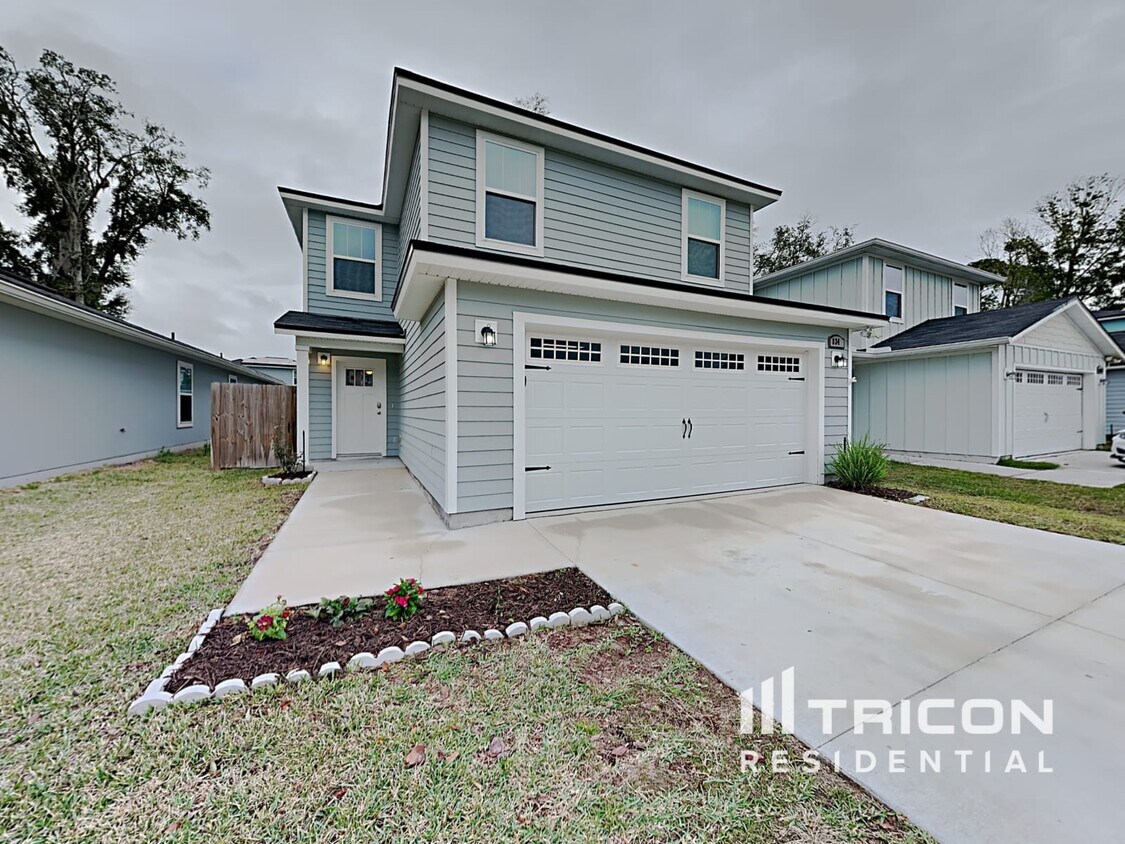 Foto principal - 8343 Highfield Avenue Jacksonville FL