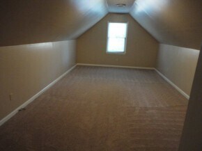Building Photo - Nice Listing