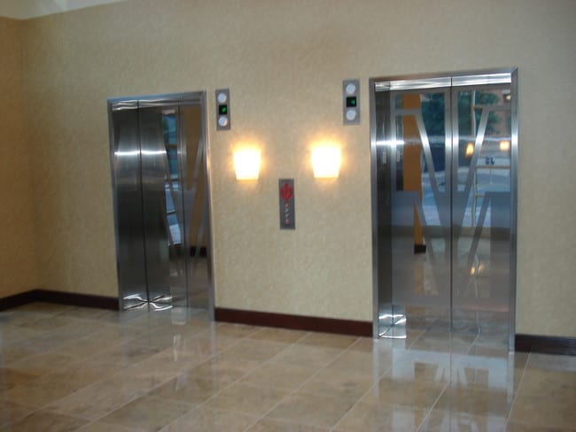Lobby Photo - The Phoenix at Clarendon Metro