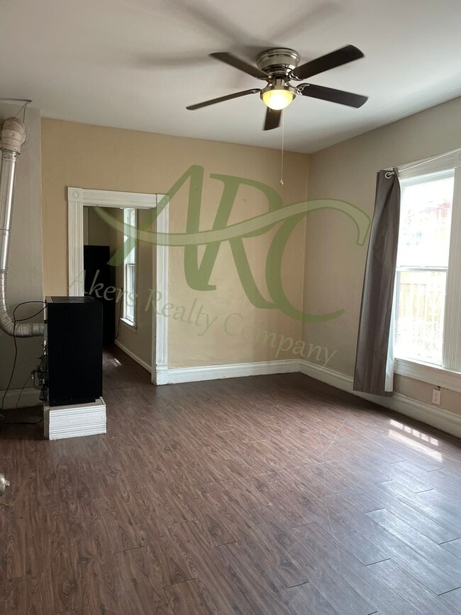 Foto del edificio - 1216 Cedar St