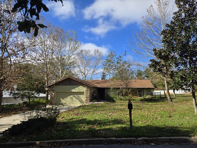 Building Photo - Move in Ready 3/2 in Clermont