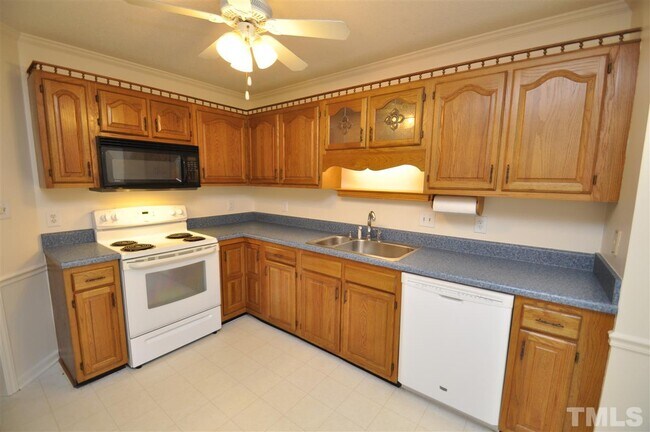 Building Photo - 129 Greenmont Ln