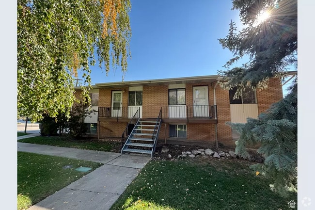 Building Photo - 495 E 2650 N