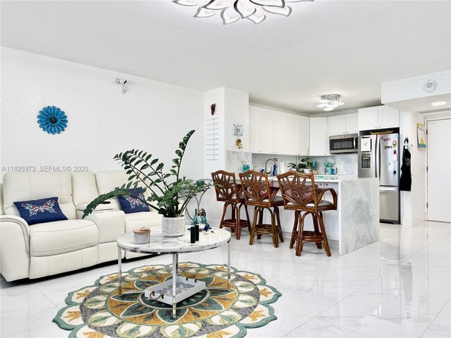 Building Photo - 3180 S Ocean Dr