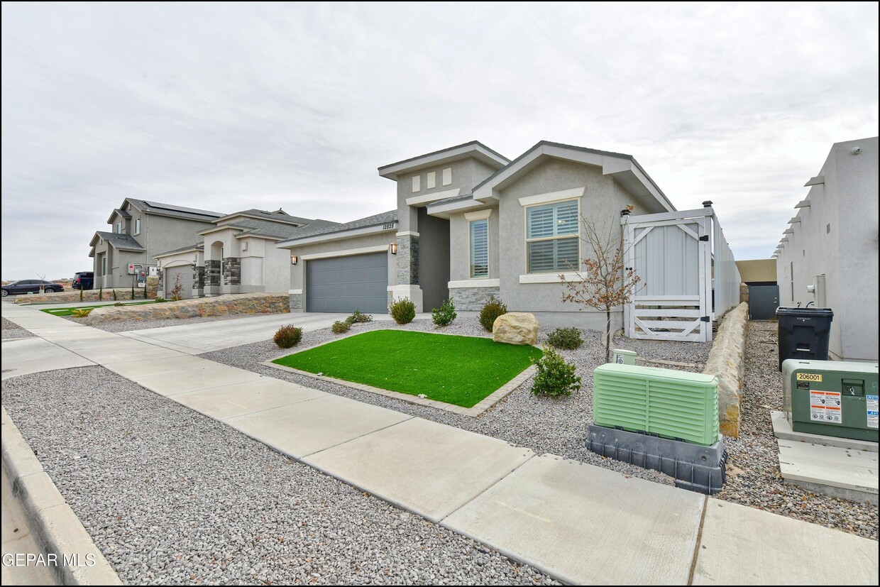 Foto principal - 12828 Indian Cyn Dr