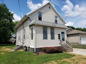 Building Photo - 4828 16th Ave
