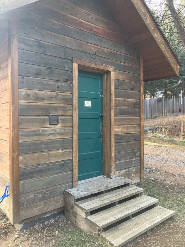 Building Photo - 63831 Gallatin Rd