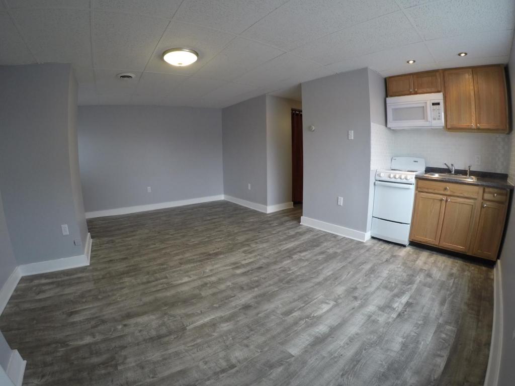 Primary Photo - 100 Parkway Blvd Unit #34