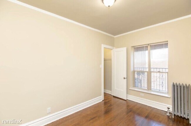 Building Photo - 1 br, 1 bath Apartment - 5178 S King Dr