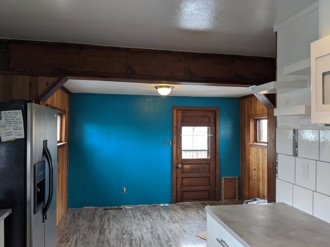 Building Photo - 801 Meng Dr