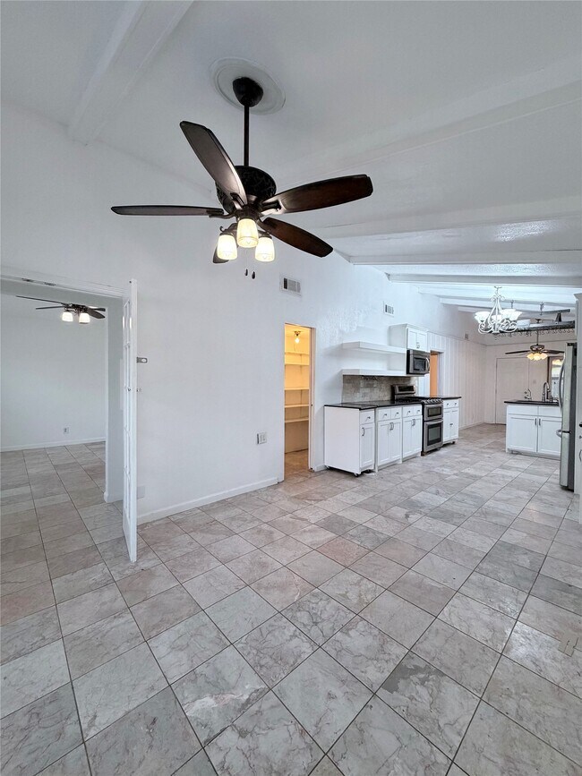 Foto del edificio - 618 Sulphur St