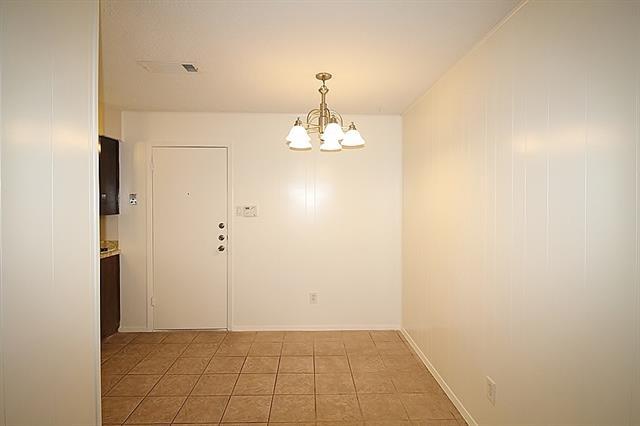 Building Photo - 811 Lisa Ln