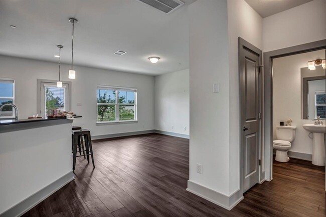 Building Photo - 2121 Local Rebel Lp