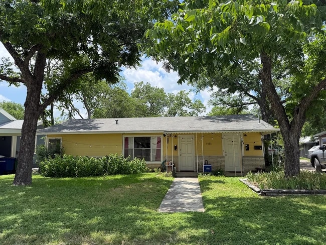 Building Photo - 4910 Grover Ave