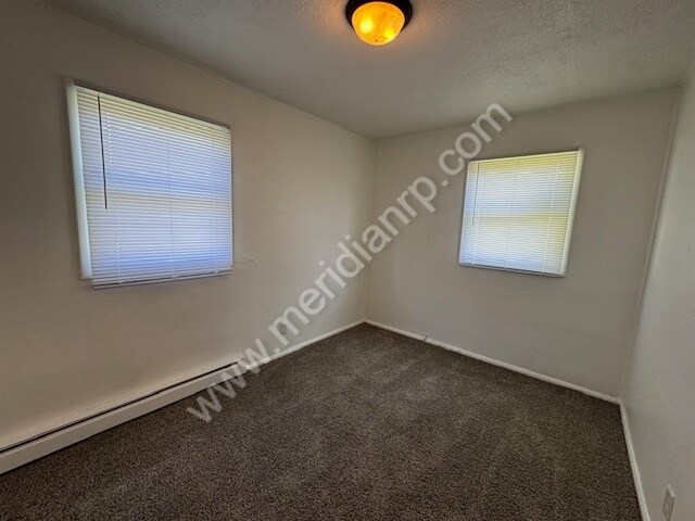 Foto del edificio - 1810 Rosemont Dr