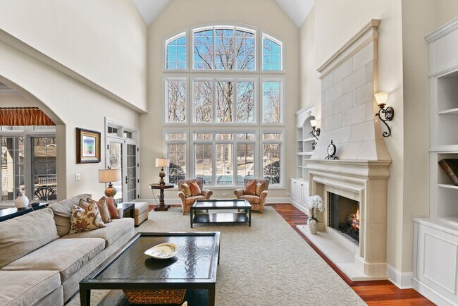 Foto del edificio - 2560 Forest Glen Trail