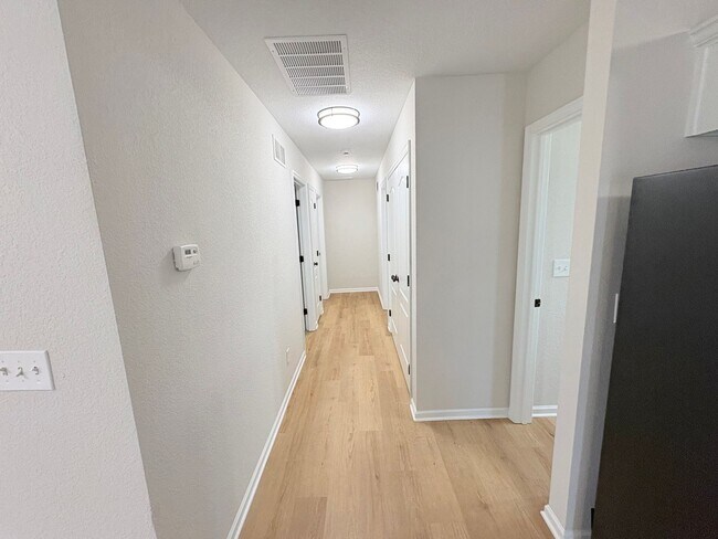 Foto del edificio - 3 Bedroom | 2 Bath | 1-Car Garage Ranch Du...