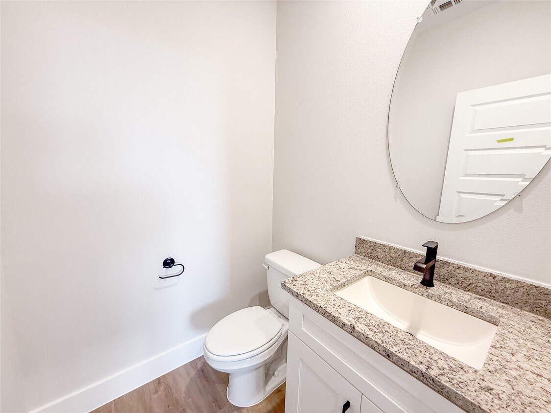 Foto del edificio - 5605 Mobeetie Lp