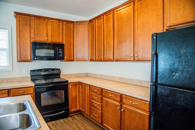 Foto del edificio - Comfort, Convenience, and Community Living...