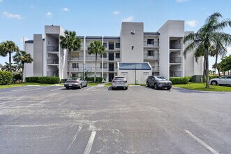 Building Photo - 1605 S US Hwy 1