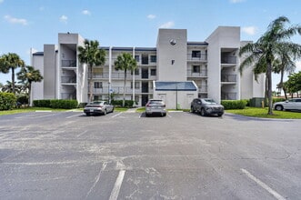 Building Photo - 1605 S US Hwy 1